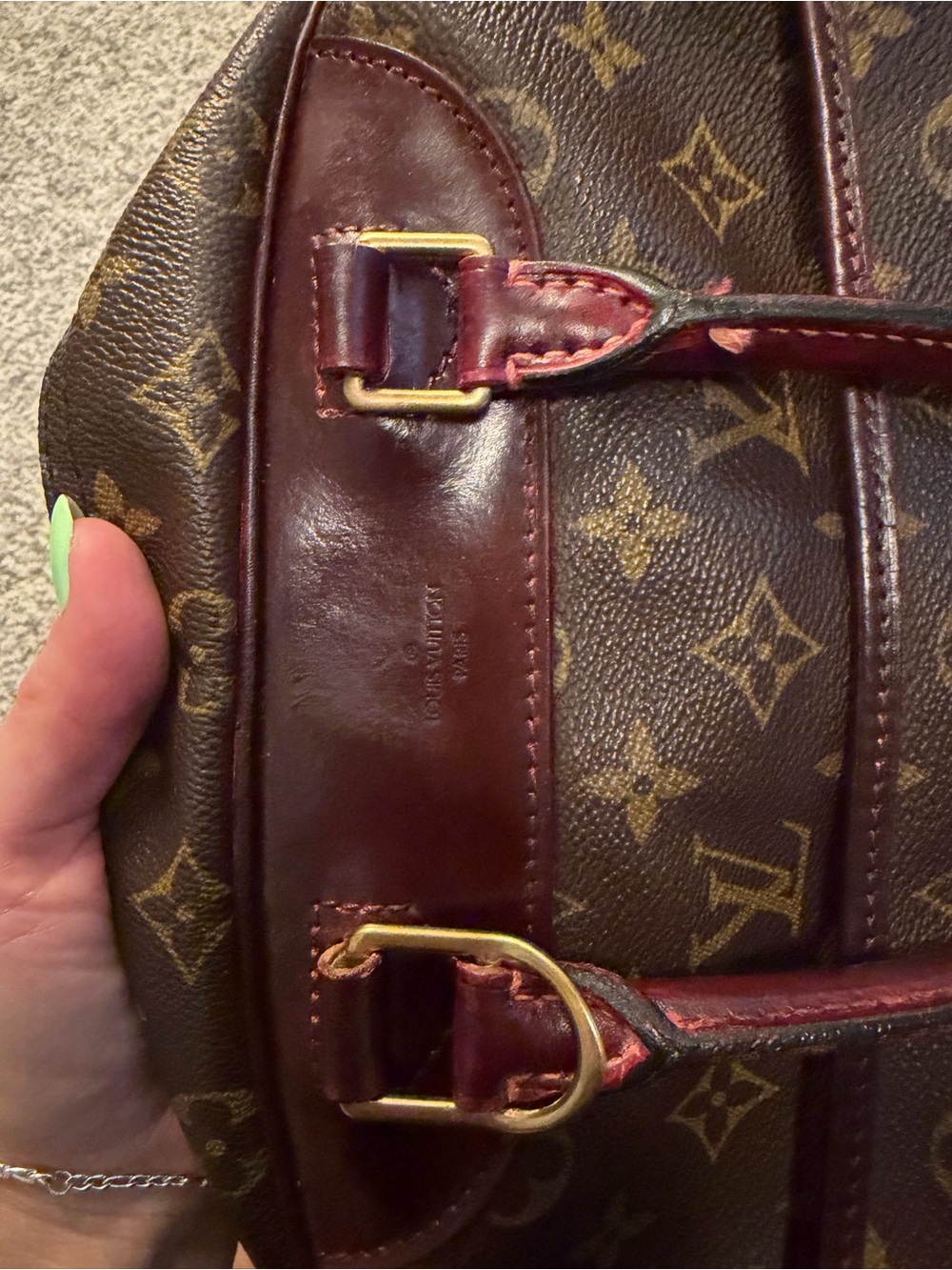 Louis Vuitton Deauville Monogram Satchel, Burgundy Model M4726 - Picture 11 of 14